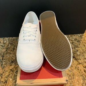 VANS- authentic Lo pro - true white -